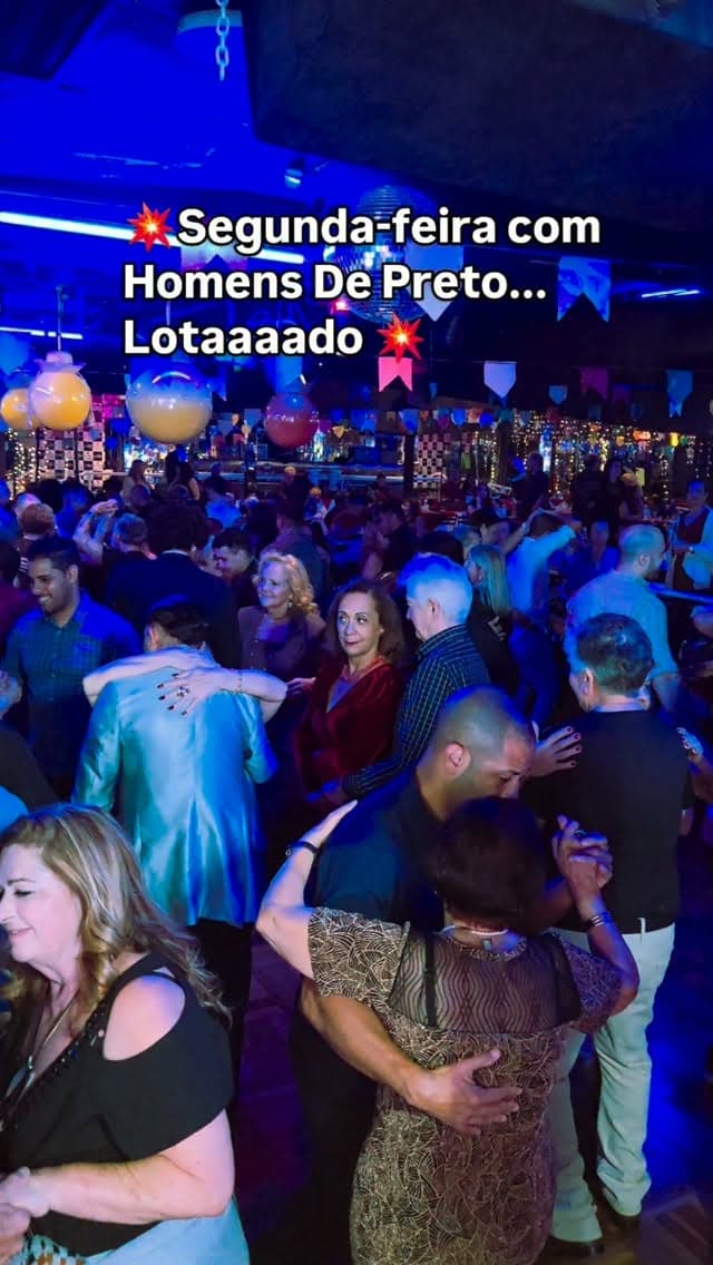 Flyer: Baile com Grupo Homens De Preto na Zais